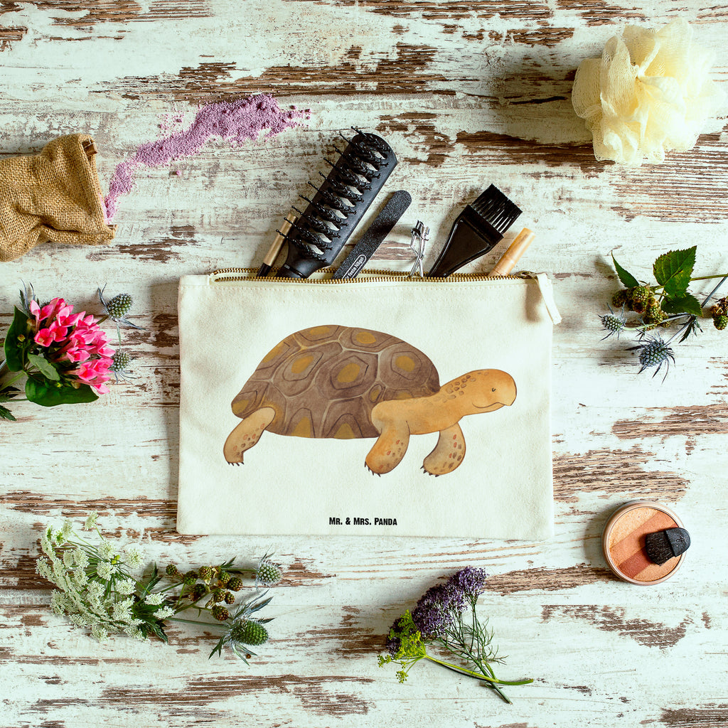 Schminktasche Schildkröte marschiert Schminktasche, Kosmetiktasche, Kosmetikbeutel, Stiftemäppchen, Etui, Federmappe, Makeup, XXL, Schminketui, Kosmetiketui, Schlamperetui, Meerestiere, Meer, Urlaub, Schildkröte, Schildkröten, get lost, Abenteuer, Reiselust, Inspiration, Neustart, Motivation, Lieblingsmensch