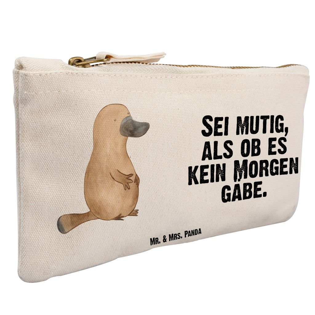 Schminktasche Schnabeltier mutig Schminktasche, Kosmetiktasche, Kosmetikbeutel, Stiftemäppchen, Etui, Federmappe, Makeup, XXL, Schminketui, Kosmetiketui, Schlamperetui, Meerestiere, Meer, Urlaub, Schnabeltier, Mut, mutig, Lebensweisheit, Schnabeltiere, Motivation, Training, Büro, Arbeit, Neuanfang, Neustart, Weltreise, Raodtrip