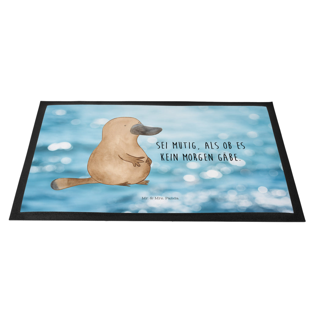 Fußmatte Schnabeltier mutig Schnabeltier, Mut, mutig, Lebensweisheit, Schnabeltiere, Motivation, Training, Büro, Arbeit, Neuanfang, Neustart, Weltreise, Raodtrip	 Türvorleger, Schmutzmatte, Fußabtreter, Matte, Schmutzfänger, Fußabstreifer, Schmutzfangmatte, Türmatte, Motivfußmatte,  Haustürmatte, Vorleger  Meerestiere, Meer, Urlaub