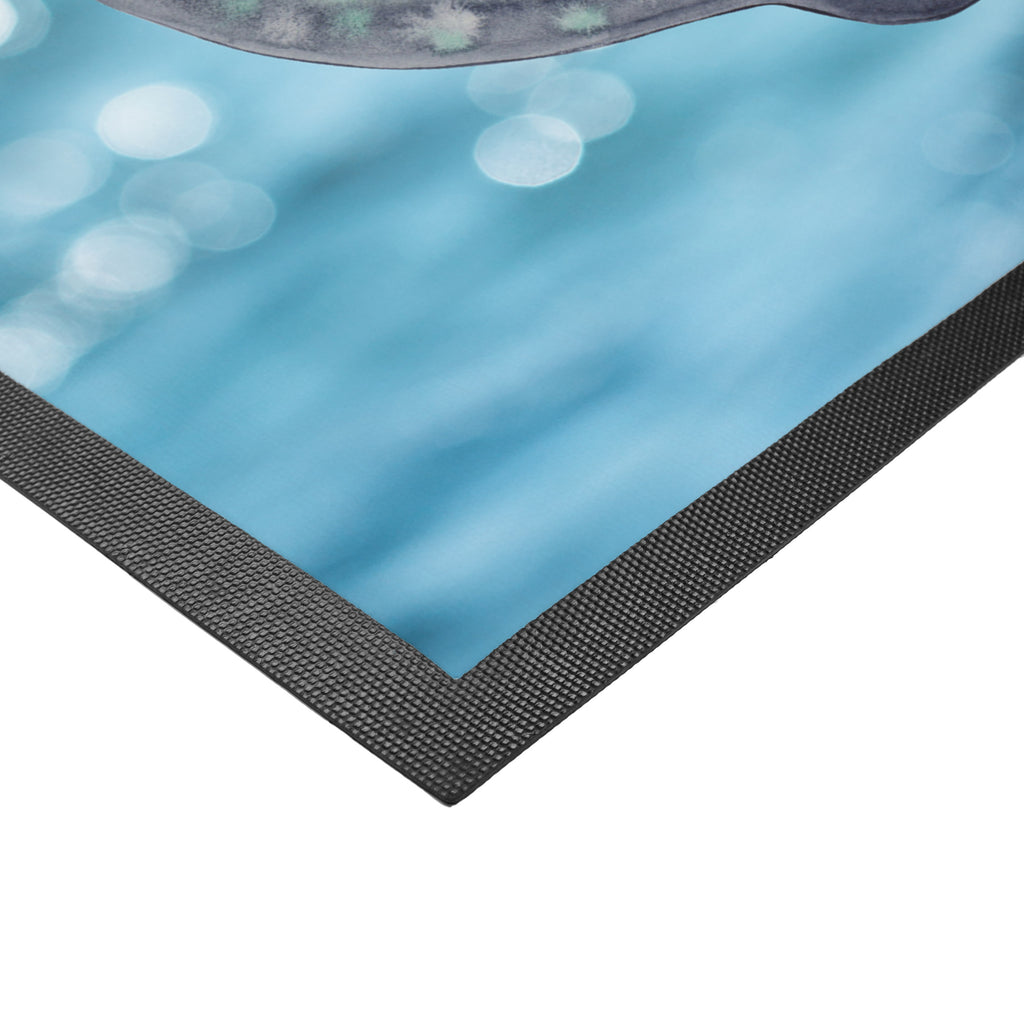 Fußmatte Seekuh happy Seekuh, Seekühe, Selbstliebe, Respekt, Neuanfang, Neustart, Achtsamkeit, Zufrieden, Liebeskummer, Freundin	 Türvorleger, Schmutzmatte, Fußabtreter, Matte, Schmutzfänger, Fußabstreifer, Schmutzfangmatte, Türmatte, Motivfußmatte,  Haustürmatte, Vorleger  Meerestiere, Meer, Urlaub