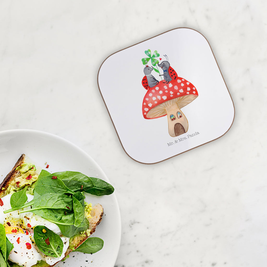Quadratische Untersetzer Marienkäfer Paar Fliegenpilz Bierdeckel, Glasuntersetzer, Untersetzer Gläser, Getränkeuntersetzer, Tiermotive, Gute Laune, lustige Sprüche, Tiere, Haus, Wohnung, zuhause, Fliegenpilz, Marienkäfer, Fleigenpilzhaus