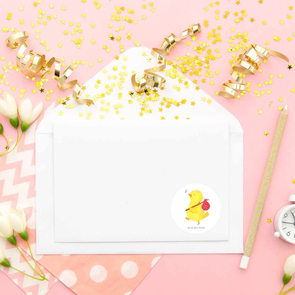 40mm Rund Aufkleber Küken Wanderer Sticker, Aufkleber, Etikett, Ostern, Osterhase, Ostergeschenke, Osternest, Osterdeko, Geschenk zu Ostern, Küken, Osterei, Ostereier, Ei, Frühlingsgefühle, Freude, Grüße, liebe Grüße, Frohe Ostern, Ostergrüße, Flausen, Wunder, Reisen, Weltenbummler, Zeit, Zeitmanagement, Backpacker