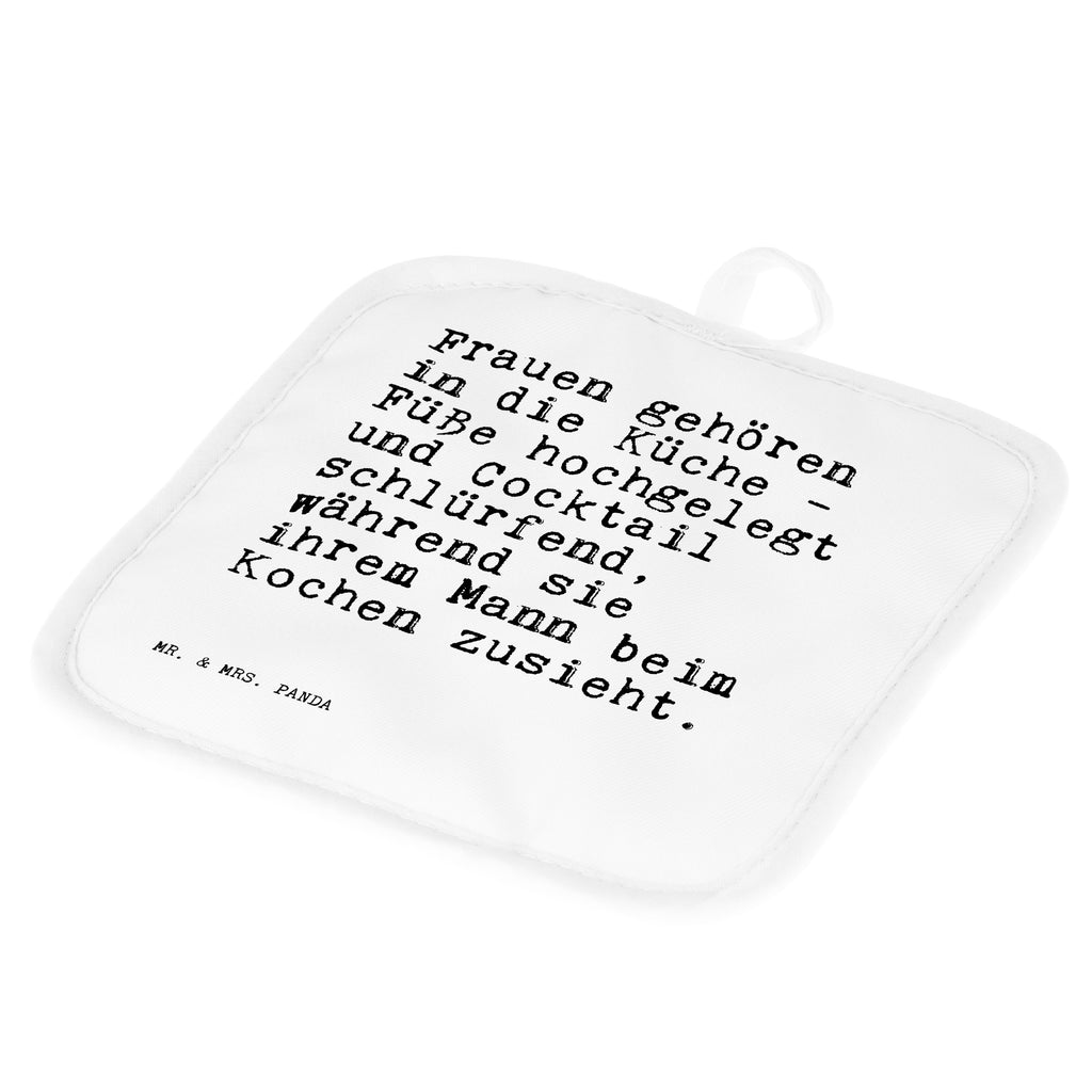 2er Set Topflappen  Sprüche und Zitate Frauen gehören in die Küche - Füße hochgelegt und Cocktail schlürfend, während sie ihrem Mann beim Kochen zusieht. Topflappen, Topfuntersetzer, Ofenhandschuh, Topflappen Set, Topflappen lustig, Topflappen mit Spruch, Spruch, Sprüche, lustig, Weisheiten, Zitate, Spruch Sprüche Weisheiten Zitate Lustig Weisheit Worte