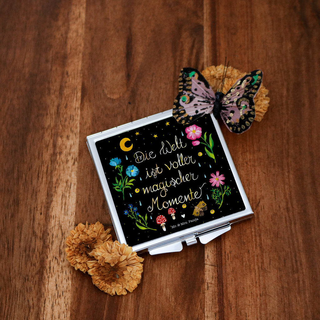 Handtaschenspiegel quadratisch Magische Welt Spiegel, Handtasche, Quadrat, silber, schminken, Schminkspiegel, Blumen Deko, Frühlings Deko, Sommer Deko, Dekoration, positive Botschaft, Naturliebhaber, Outdoor, Natur, Abenteuer, Magische Momente, Spruch schön, Spruch positiv, Motivation, schwarz, magisch, Blumen, Nacht, Weisheit