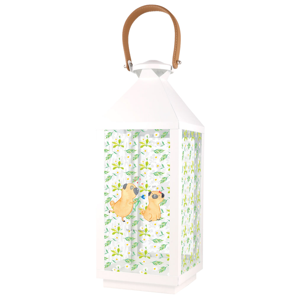 Deko Laterne Mops verliebt Gartenlampe, Gartenleuchte, Gartendekoration, Gartenlicht, Laterne  kleine Laternen, XXL Laternen, Laterne groß, Hund, Hundemotiv, Haustier, Hunderasse, Tierliebhaber, Hundebesitzer, Sprüche, Mops, Möpse, Hundeliebe, verliebt, Liebe, Liebesspruch. Verlobt, Geschenk Freund, Partner
