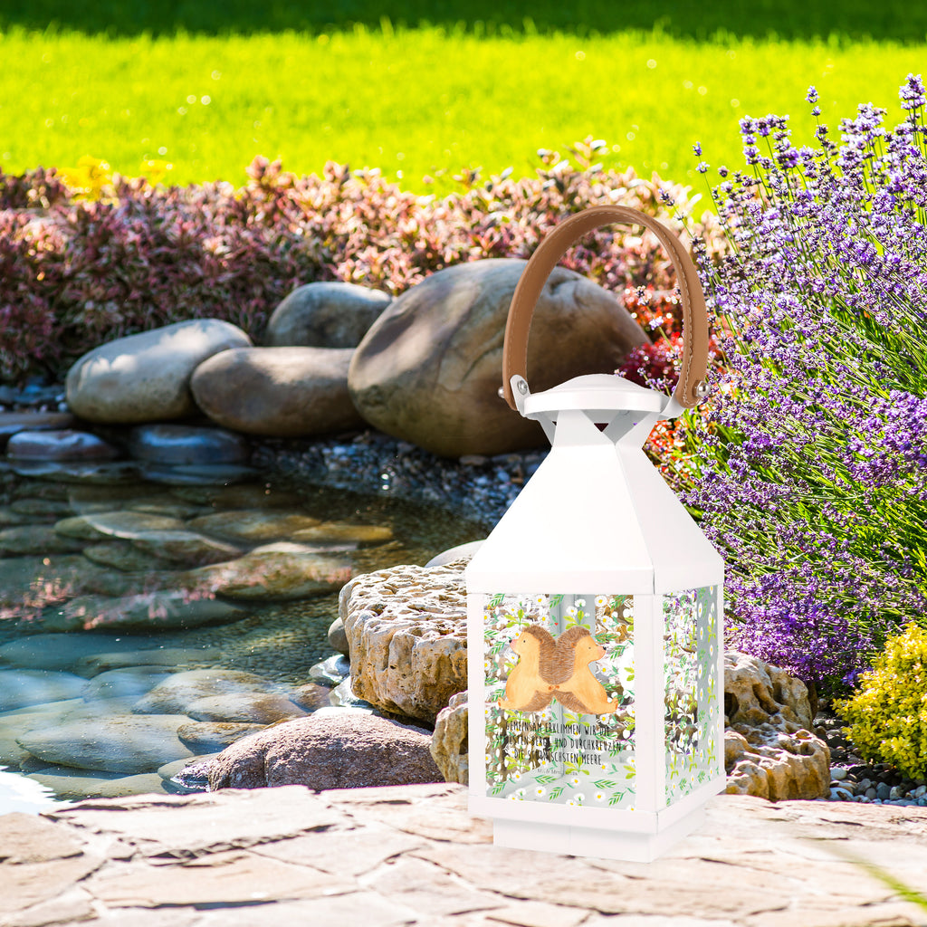 Deko Laterne Igel händchenhaltend Gartenlampe, Gartenleuchte, Gartendekoration, Gartenlicht, Laterne  kleine Laternen, XXL Laternen, Laterne groß, Liebe, Partner, Freund, Freundin, Ehemann, Ehefrau, Heiraten, Verlobung, Heiratsantrag, Liebesgeschenk, Jahrestag, Hocheitstag, Igel, Igelliebe, Hand in Hand, Liebesbeweis, große Liebe, Liebesbotschaft, Hochzeit, Lieblingsmensch, Gemeinsamkeit, Love, Geschenk für zwei