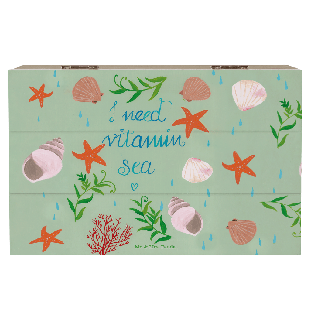 Holzkiste Vitamin Sea Holzkiste, Kiste, Schatzkiste, Truhe, Schatulle, XXL, Erinnerungsbox, Erinnerungskiste, Dekokiste, Aufbewahrungsbox, Blumen Deko, Frühlings Deko, Sommer Deko, Dekoration, positive Botschaft, Naturliebhaber, Outdoor, Natur, Abenteuer, Vitamin Sea, See, Schwimmen Spruch, Schwimmer Geschenk, Strand Urlaub, Wasserratte Geschenk, Urlaub am Meer