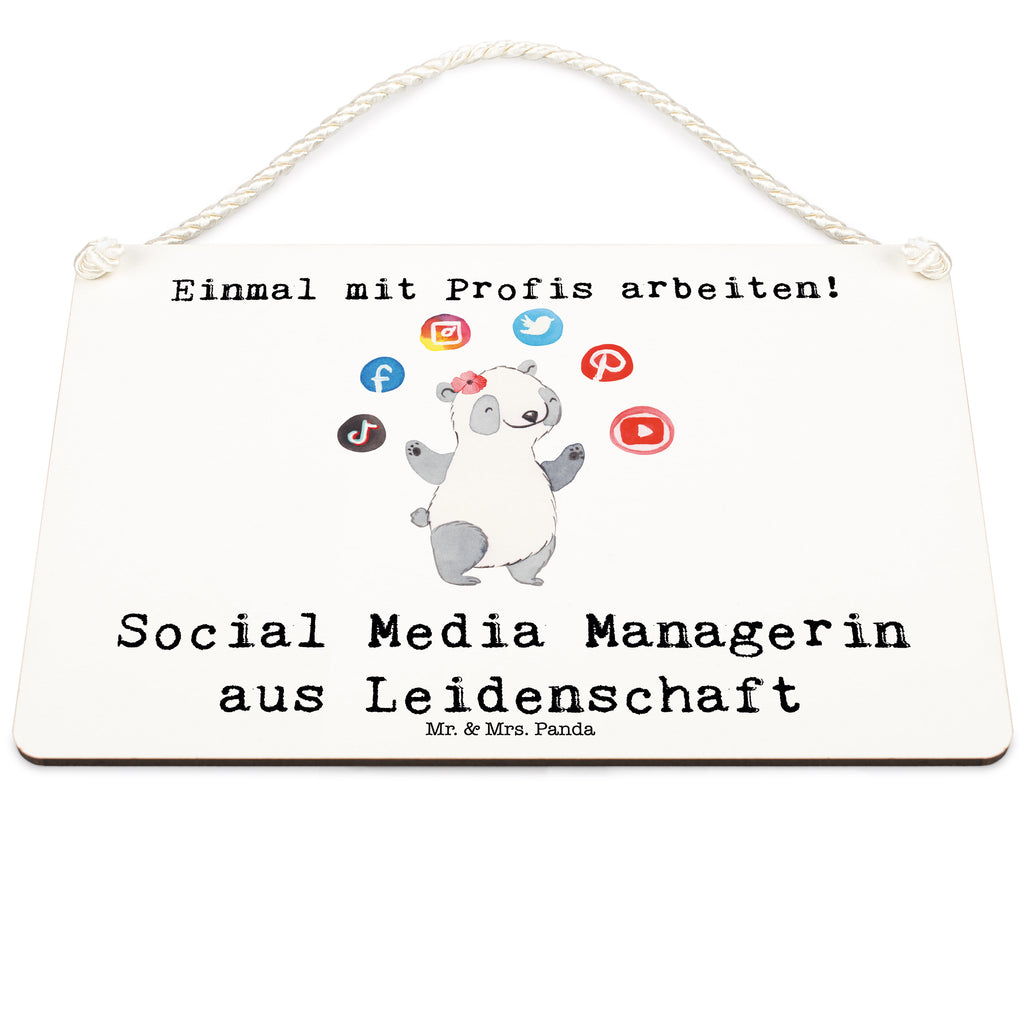 Deko Schild Social Media Managerin aus Leidenschaft Dekoschild, Deko Schild, Schild, Tür Schild, Türschild, Holzschild, Wandschild, Wanddeko, Beruf, Ausbildung, Jubiläum, Abschied, Rente, Kollege, Kollegin, Geschenk, Schenken, Arbeitskollege, Mitarbeiter, Firma, Danke, Dankeschön