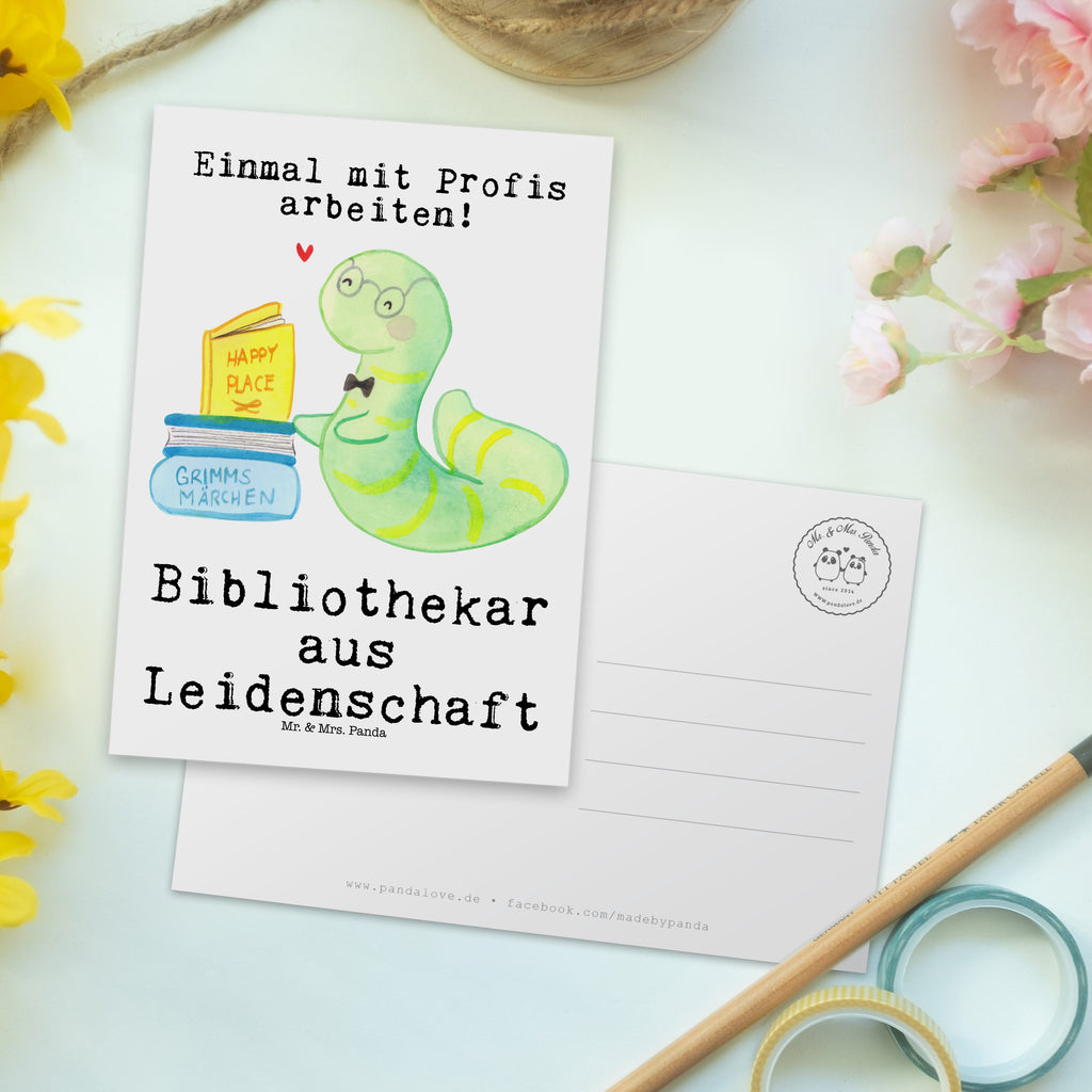 Postkarte Bibliothekar aus Leidenschaft Geschenkkarte, Grußkarte, Karte, Einladung, Ansichtskarte, Geburtstagskarte, Einladungskarte, Dankeskarte, Beruf, Ausbildung, Jubiläum, Abschied, Rente, Kollege, Kollegin, Geschenk, Schenken, Arbeitskollege, Mitarbeiter, Firma, Danke, Dankeschön, Bibliothekar, Buchhandlung, Bibliothek, Bücherwurm, Leseratte, Bücherliebe