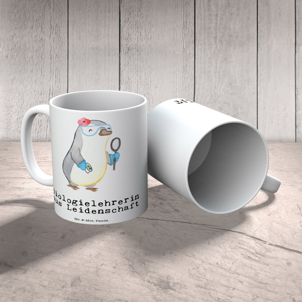 Tasse Biologielehrerin aus Leidenschaft Biologielehrerin, Biolehrerin, Biounterricht, Biologie, Schule, Grundschule,  Becher, Kaffeetasse, Kaffeebecher, Tee, Frühstück, Büro  Beruf, Ausbildung, Jubiläum, Abschied, Rente, Kollege, Kollegin, Geschenk, Schenken, Arbeitskollege, Mitarbeiter, Firma, Danke, Dankeschön