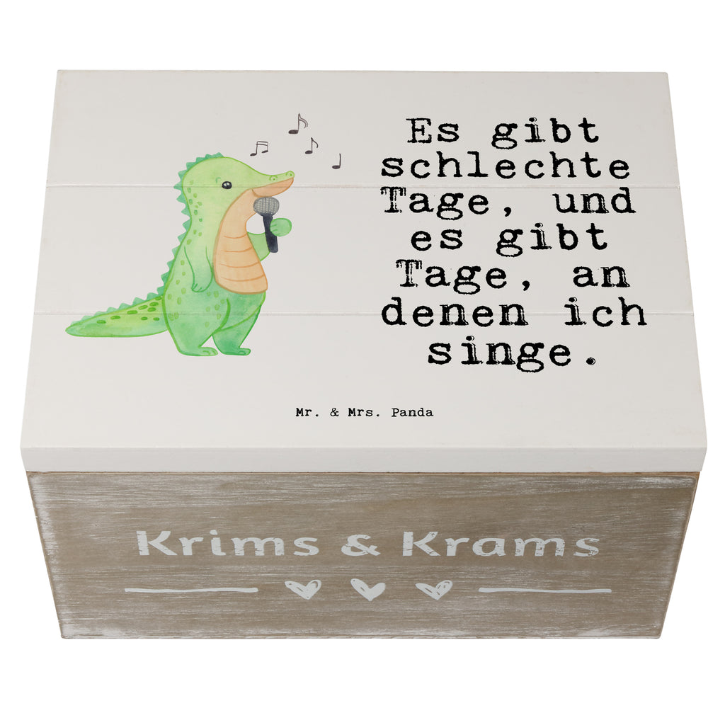 Holzkiste Krokodil Singen Tage Holzkiste, Kiste, Schatzkiste, Truhe, Schatulle, XXL, Erinnerungsbox, Erinnerungskiste, Dekokiste, Aufbewahrungsbox, Geschenk, Sport, Sportart, Hobby, Schenken, Danke, Dankeschön, Auszeichnung, Gewinn, Sportler, Singen, Band, Live Auftritt, Gesang, Hobbysänger