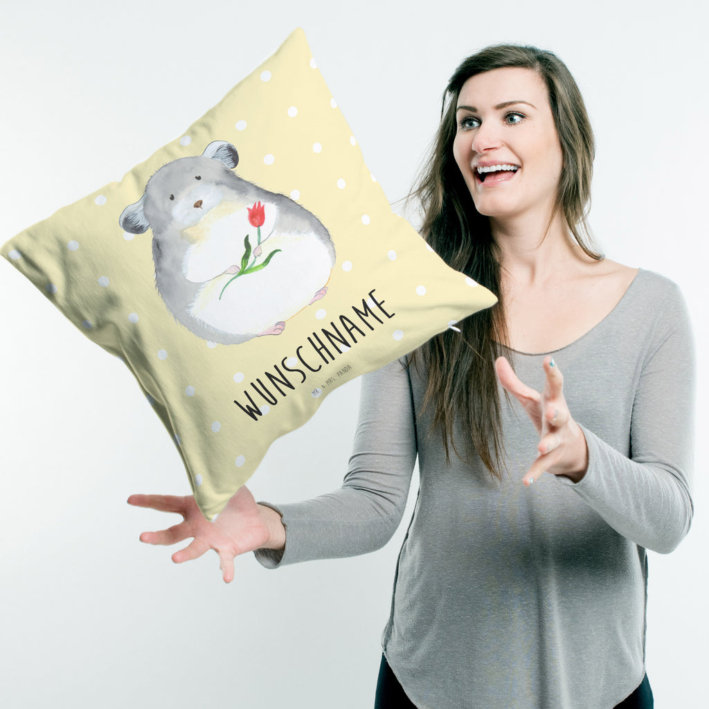 Personalisiertes Kissen Chinchilla mit Blume Kissen, personalisiert, Name, Wunschname, bedrucken, Kopfkissen, Tiermotive, Gute Laune, lustige Sprüche, Tiere, Chinchilla, Chinchillas, Liebeskummer, Kummer, Depressionen, traurig sein, Chaos, Glücklichsein, Büro, Büroalltag
