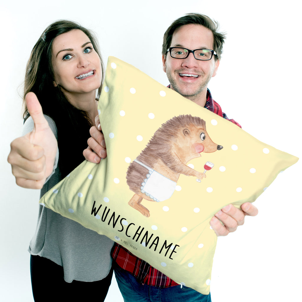 Personalisiertes Kissen Igel mit Wein Kissen, personalisiert, Name, Wunschname, bedrucken, Kopfkissen, Tiermotive, Gute Laune, lustige Sprüche, Tiere, Wein Spruch, Igel, Geschenk Weintrinker, Geschenk Weinliebhaber, Wein Deko, Weinglas, Rotwein, Weißwein, Wein trinken