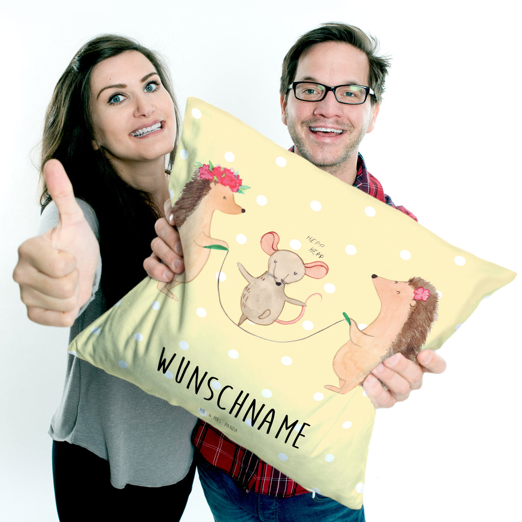 Personalisiertes Kissen Igel Seilhüpfen Kissen, personalisiert, Name, Wunschname, bedrucken, Kopfkissen, Tiermotive, Gute Laune, lustige Sprüche, Tiere, Igel, Maus, Seilspringen, Seilhüpfen, Kinder, Kindergarten