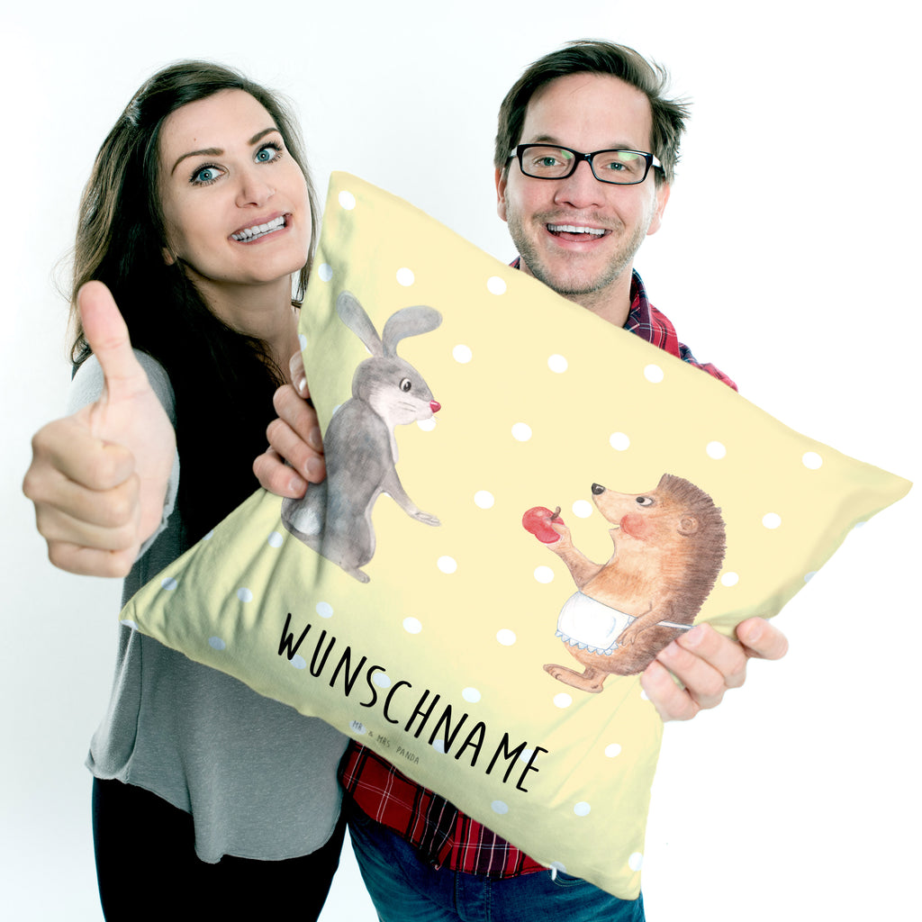 Personalisiertes Kissen Liebe ist nie ohne Schmerz Kissen, personalisiert, Name, Wunschname, bedrucken, Kopfkissen, Tiermotive, Gute Laune, lustige Sprüche, Tiere, Igel und Hase, Igel, Hase, Liebe Spruch, Liebeskummer Geschenk, Herzschmerz, Trösten, Trennungsschmerz, Spruch romantisch