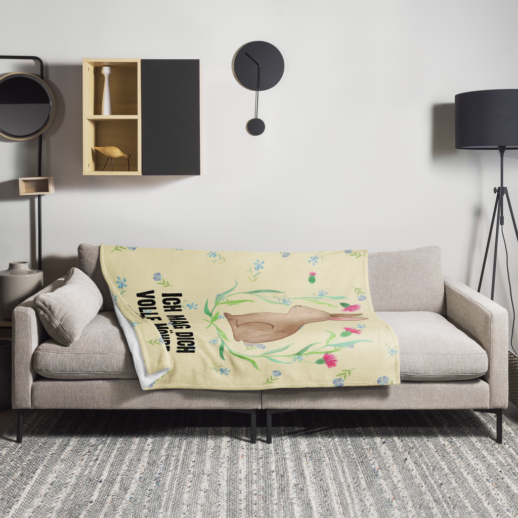 Kuscheldecke Hase sitzend Decke, Wohndecke, Tagesdecke, Wolldecke, Sofadecke, Ostern, Osterhase, Ostergeschenke, Osternest, Osterdeko, Geschenk zu Ostern, Frohe Ostern, Ostergrüße, Osterblume, Liebe, Grüße, Hase, Kaninchen