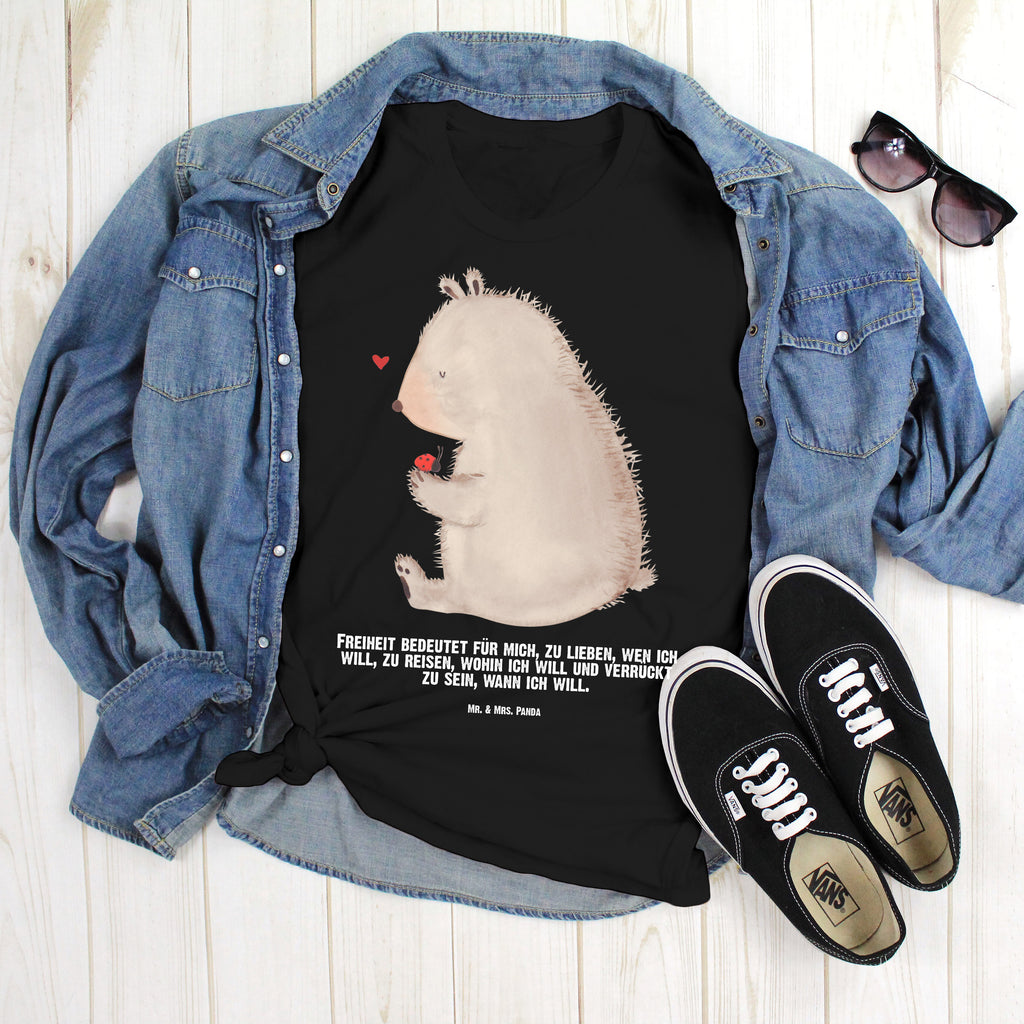 Größe XXL Personalisiertes T-Shirt Bär mit Marienkäfer T-Shirt Personalisiert, T-Shirt mit Namen, T-Shirt mit Aufruck, Männer, Frauen, Wunschtext, Bedrucken, Bär, Teddy, Teddybär, Marienkäfer, Liebe, Freiheit, Motivation, Das Leben ist schön