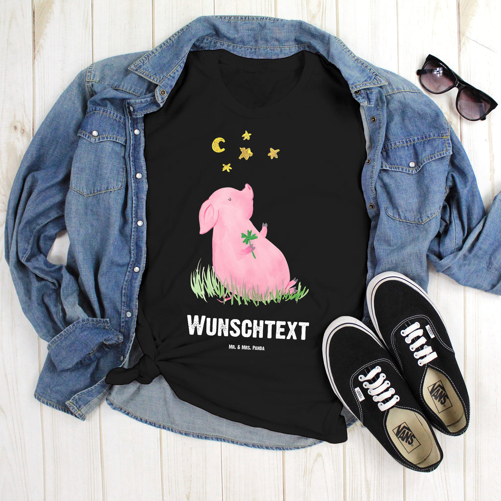 Größe XXL Personalisiertes T-Shirt Glücksschwein T-Shirt Personalisiert, T-Shirt mit Namen, T-Shirt mit Aufruck, Männer, Frauen, Wunschtext, Bedrucken, Tiermotive, Gute Laune, lustige Sprüche, Tiere, Glücksschwein. Glück, Schwein, Schweinchen, Sterne, Sernchen, Ziele, Träume, Motivation, Glücksbringer