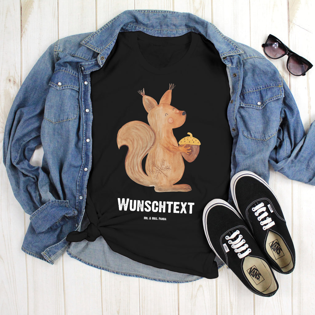 Größe XXL Personalisiertes T-Shirt Eichhörnchen Weihnachten T-Shirt Personalisiert, T-Shirt mit Namen, T-Shirt mit Aufruck, Männer, Frauen, Wunschtext, Bedrucken, Winter, Weihnachten, Weihnachtsdeko, Nikolaus, Advent, Heiligabend, Wintermotiv, Frohe Weihnachten, Frohes neues Jahr, Guten Rutsch, Weihnachtsmotiv, Weihnachtsgruß, Neujahr, Vogel