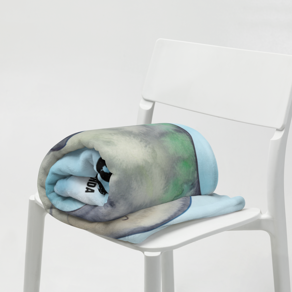 Personalisierte Decke Seekuh happy Personalisierte Decke, Decke mit Namen, Kuscheldecke mit Namen, Decke bedrucken, Kuscheldecke bedrucken, Meerestiere, Meer, Urlaub, Seekuh, Seekühe, Selbstliebe, Respekt, Neuanfang, Neustart, Achtsamkeit, Zufrieden, Liebeskummer, Freundin