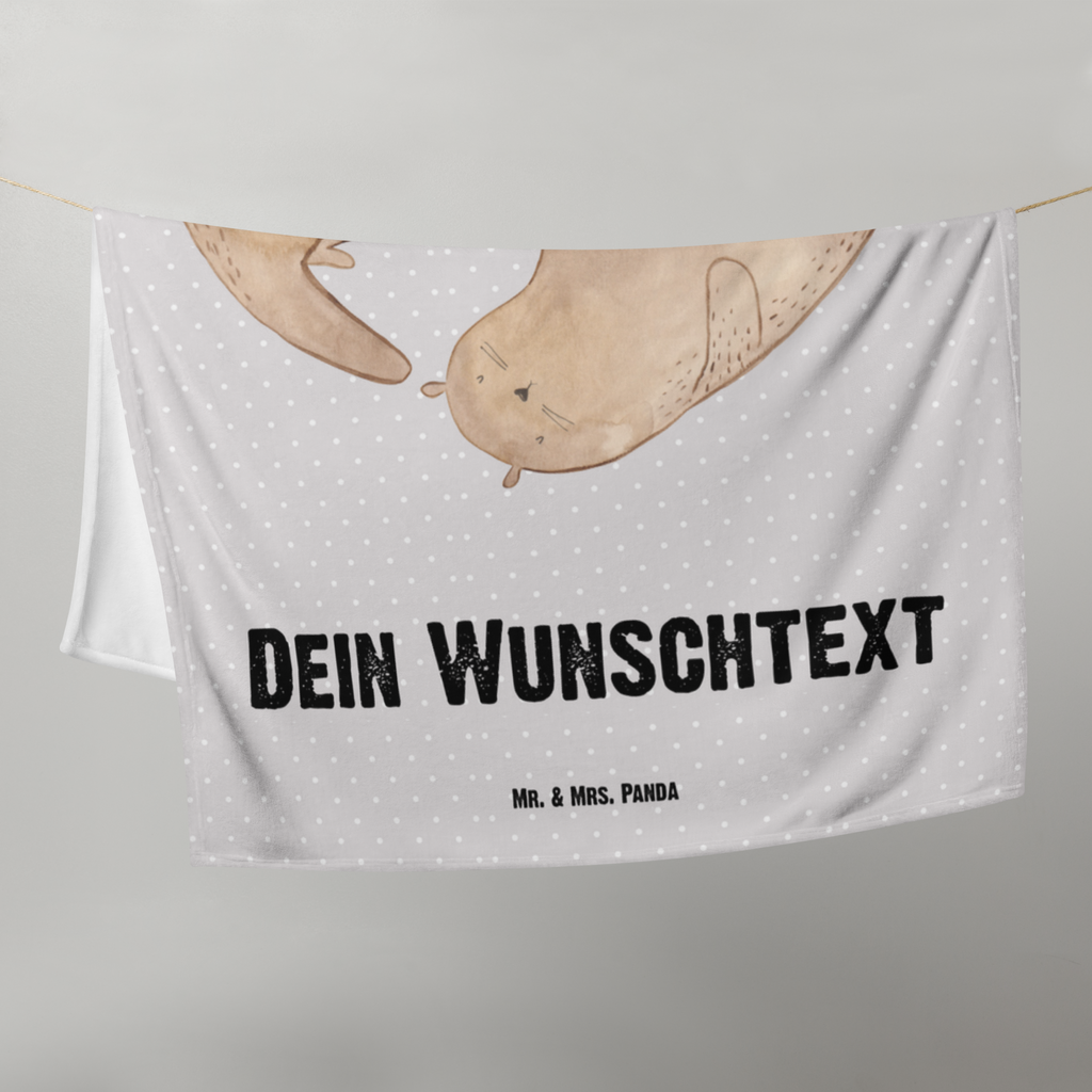 Babydecke mit Namen Otter Herz Babdyecke personalisiert, Babydecke mit Namen, Babydecke bedrucken, Babygeschenk personalisiet, Babygeschenk mit Namen, Krabbeldecke mit Namen, Krabbeldecke personalisiert, Otter, Fischotter, Seeotter, Liebe, Herz, Liebesbeweis, Liebesgeschenk, Bessere Hälfte, Love you, Jahrestag, Hochzeitstag, Verlobung, gemeinsames Leben
