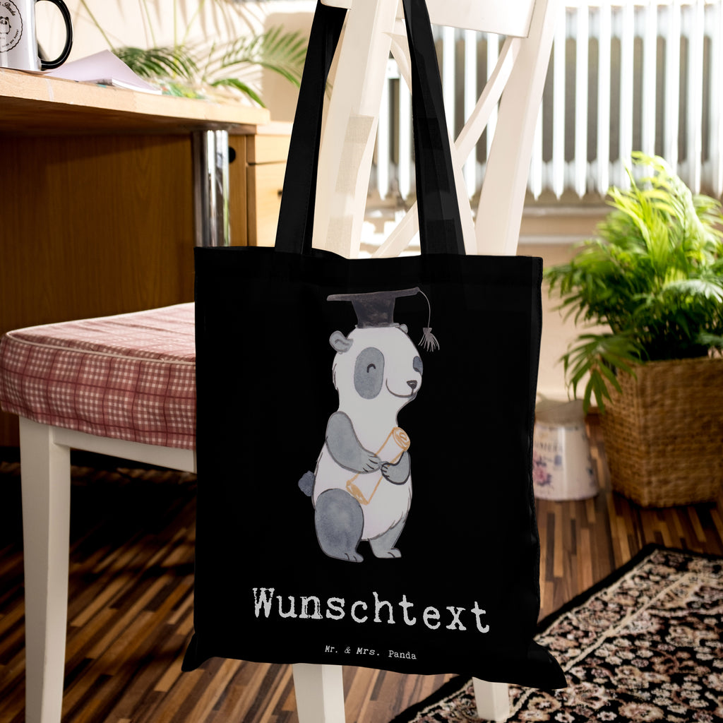 Personalisierte Tragetasche Panda Beste Studentin der Welt Personalisierte Beuteltasche, Personalisierter Beutel, Personalisierte Einkaufstasche, Personalisierter Jutebeutel, Personalisierter Stoffbeutel, Tragetasche mit Namen, Einkaufstasche mit Namen, Stoffbeutel mit Namen, Personalisierte Tasche, Personalisierte Jutetasche, Personalisierte Kindergartentasche, für, Dankeschön, Geschenk, Schenken, Geburtstag, Geburtstagsgeschenk, Geschenkidee, Danke, Bedanken, Mitbringsel, Freude machen, Geschenktipp, Studentin, Studium, Tochter, Spaß, Musterschülerin, lustig, Studienabschluss, witzig, Universität, Abschluss, Alumni, Uni, Studenten, Hochschule