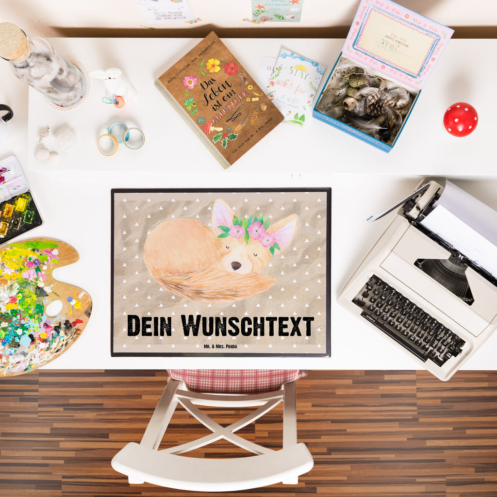 Personalisierte Schreibtischunterlage Wüstenfuchs Blumenkranz Personalisierte Schreibunterlage, Personalisierte Schreibtischauflage, Personalisierte Schreibtisch Unterlagen, Schreibunterlage mit Namen, Schreibtischauflage  mit Namen, Schreibtisch Unterlagen mit Namen, Selbst gestalten, Namensaufdruck, Namenspersonalisierung, Afrika, Wildtiere, Wüste, Wüstenfuchs, Blumen, Blumenkranz, Glücklich