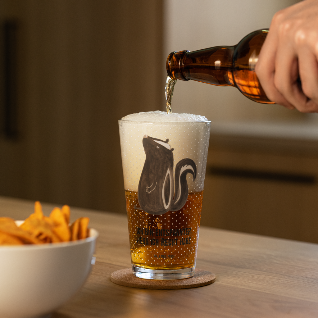Premium Trinkglas Stinktier sitzend Trinkglas, Glas, Pint Glas, Bierglas, Cocktail Glas, Wasserglas, Stinktier, Skunk, Wildtier, Raubtier, Stinker, Stinki, Spruch, Büro, Recht, Besserwisser