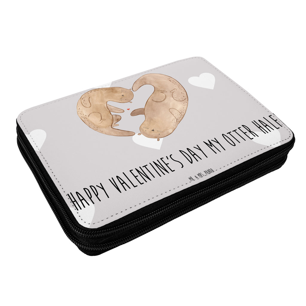 Federmappe Otter Valentine Federmappe, Stiftetasche, Stifte Etui, Schule, Einschulung, Geschenk, Kind, Schüler, Schülerin, Stifterolle, Federmäppchen, Motiv, Grundschule, Federmäppchen bedruckt, Büro Stifte Etui, Bestückte Federmappe, Kinder Federmappe, Federmappe Einschulung, Liebe, Partner, Freund, Freundin, Ehemann, Ehefrau, Heiraten, Verlobung, Heiratsantrag, Liebesgeschenk, Jahrestag, Hocheitstag, Valentinstag, Geschenk für Frauen, Hochzeitstag, Mitbringsel, Geschenk für Freundin, Geschenk für Partner, Liebesbeweis, für Männer, für Ehemann
