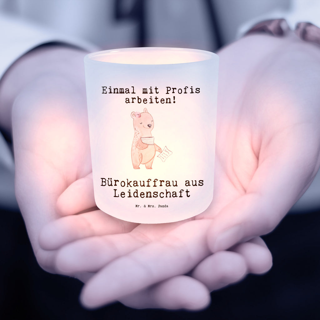 Windlicht Bürokauffrau aus Leidenschaft Windlicht Glas, Teelichtglas, Teelichthalter, Teelichter, Kerzenglas, Windlicht Kerze, Kerzenlicht, Beruf, Ausbildung, Jubiläum, Abschied, Rente, Kollege, Kollegin, Geschenk, Schenken, Arbeitskollege, Mitarbeiter, Firma, Danke, Dankeschön, Bürokauffrau, Kauffrau für Büromanagement