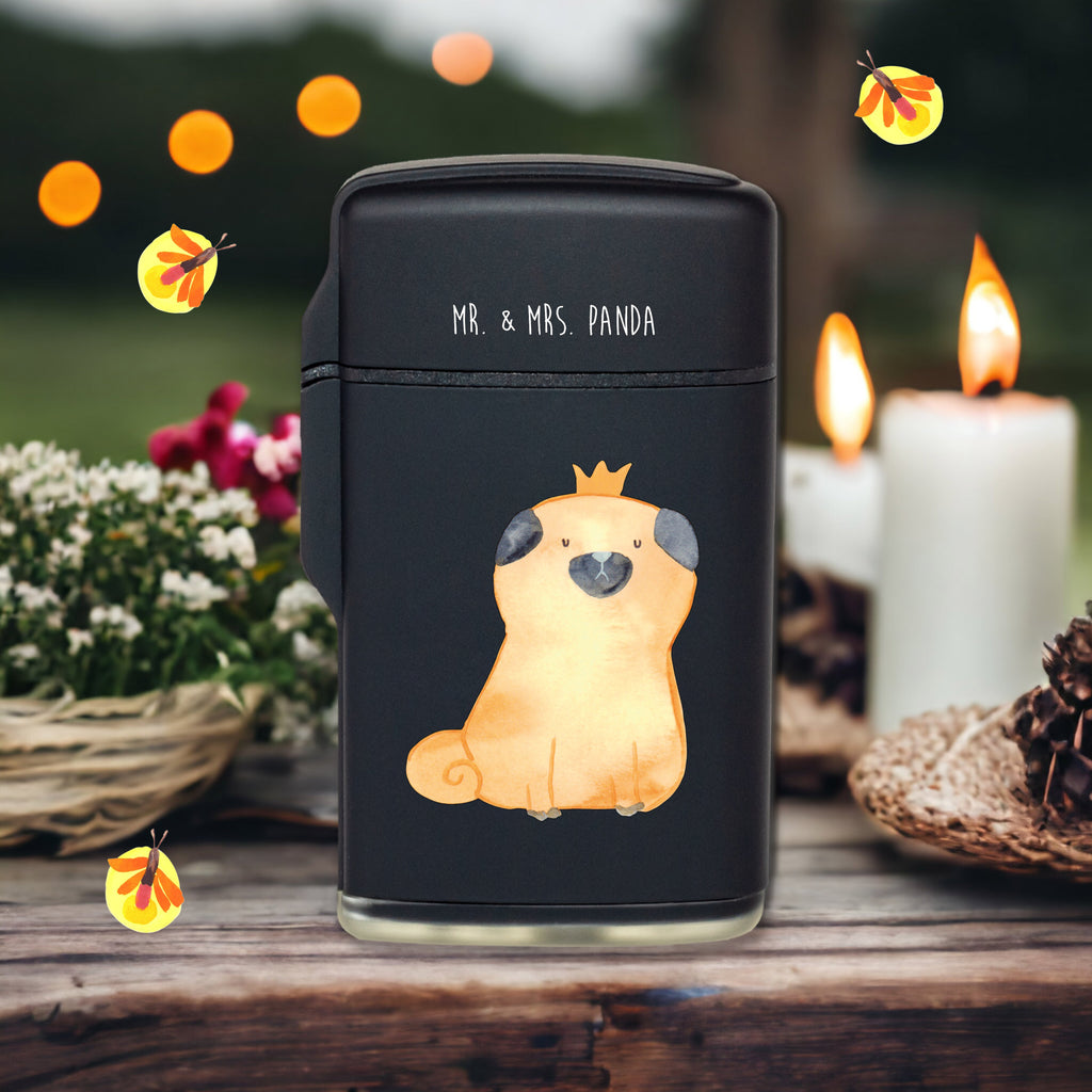 Feuerzeug Mops Krone Hund, Hundemotiv, Haustier, Hunderasse, Tierliebhaber, Hundebesitzer, Sprüche, Mops, allergisch, kinderlos, Hausregel, Hundebesitzer. Spruch, lustig