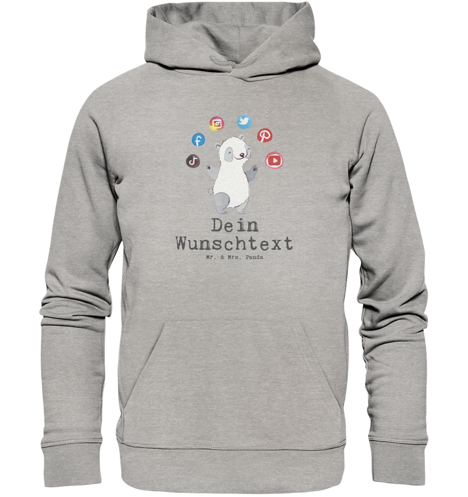 Personalisierter Hoodie Social Media Manager mit Herz Personalisierter Hoodie, Namens-Hoodie, Wunschtext-Hoodie, Text-Hoodie, Hoodie mit Spruch, Hoodie mit Logo, Hoodie mit Bild, Hoodie mit Foto, Hoodie mit Design, Hoodie mit Aufdruck, Kapuzenpullover mit Wunschtext, Kapuzenpullover mit Wunschname, Kapuzenpullover mit Namen, Kapuzenpullover personalisiert, Unisex Hoodie personalisiert, Hoodie Männer personalisiert, Hoodie Frauen personalisiert, Kapuzenpullover Männer personalisiert, Kapuzenpullover Frauen personalisiert, Oberteil personalisiert, Beruf, Ausbildung, Jubiläum, Abschied, Rente, Kollege, Kollegin, Geschenk, Schenken, Arbeitskollege, Mitarbeiter, Firma, Danke, Dankeschön