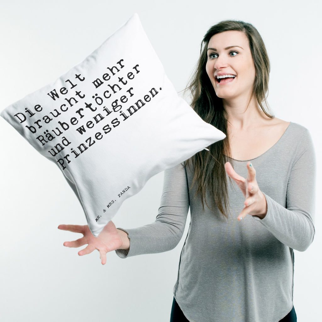 40x40 Kissen Sprüche und Zitate Die Welt braucht mehr Räubertöchter und weniger Prinzessinnen. Kissenhülle, Kopfkissen, Sofakissen, Dekokissen, Motivkissen, Spruch, Sprüche, lustig, Weisheiten, Zitate, Spruch Sprüche Weisheiten Zitate Lustig Weisheit Worte
