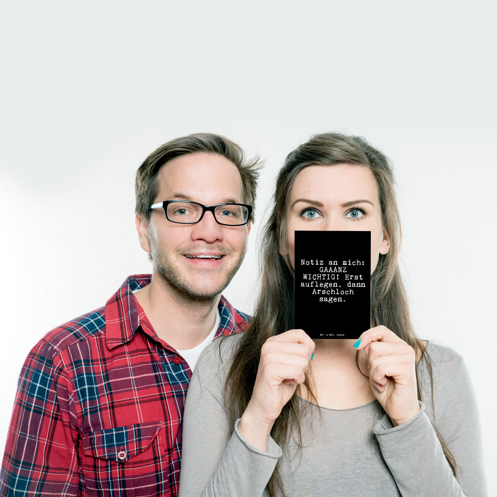 Postkarte Fun Talk Notiz an mich: GAAANZ WICHTIG! Erst auflegen, dann Arschloch sagen. Geschenkkarte, Grußkarte, Karte, Einladung, Ansichtskarte, Geburtstagskarte, Einladungskarte, Dankeskarte, Spruch, Sprüche, lustig, Weisheiten, Zitate, Glizer Spruch Sprüche Weisheiten Zitate Lustig Weisheit Worte