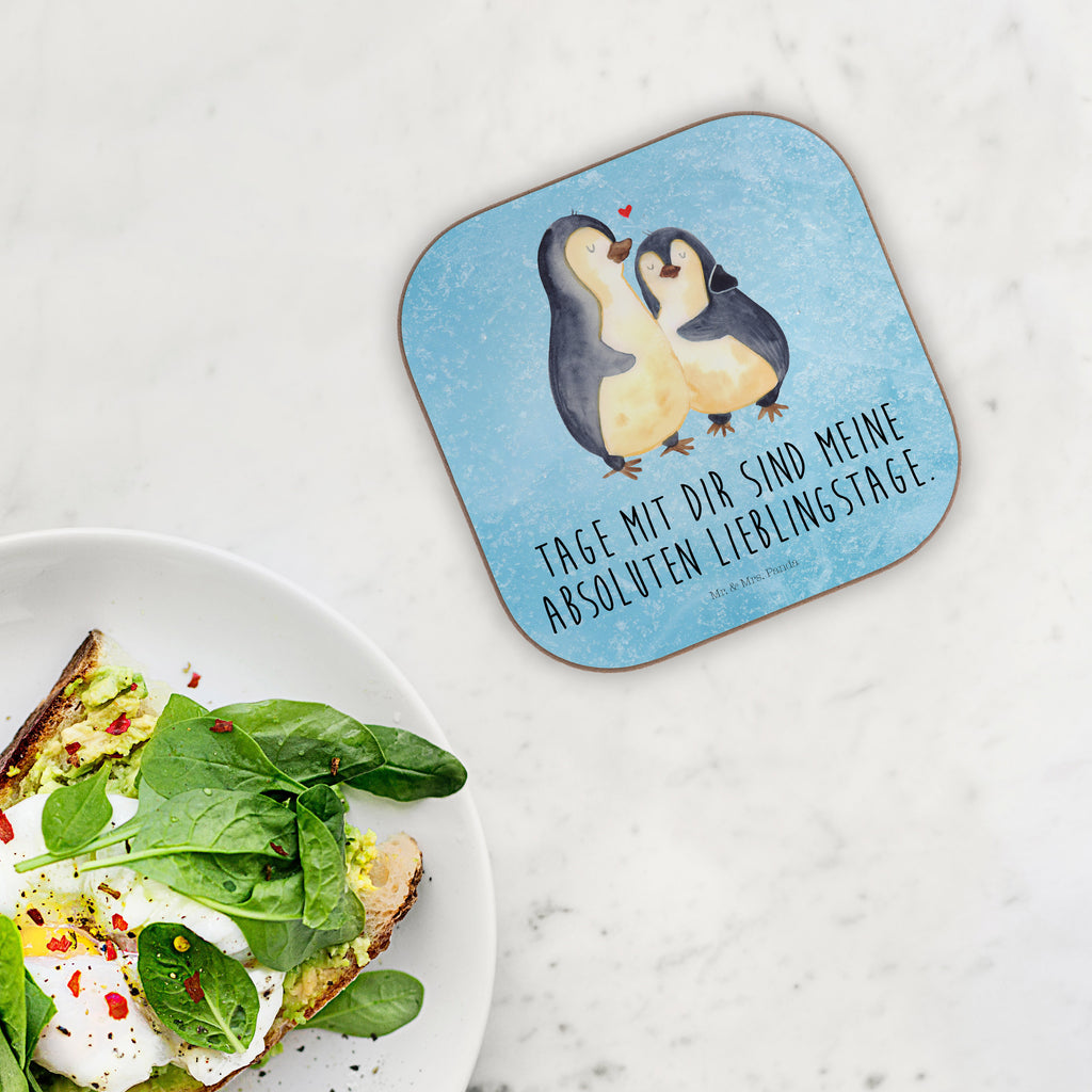 Quadratische Untersetzer Pinguin umarmend Bierdeckel, Glasuntersetzer, Untersetzer Gläser, Getränkeuntersetzer, Pinguin, Liebe, Liebespaar, Liebesbeweis, Liebesgeschenk, Verlobung, Jahrestag, Hochzeitstag, Hochzeit, Hochzeitsgeschenk