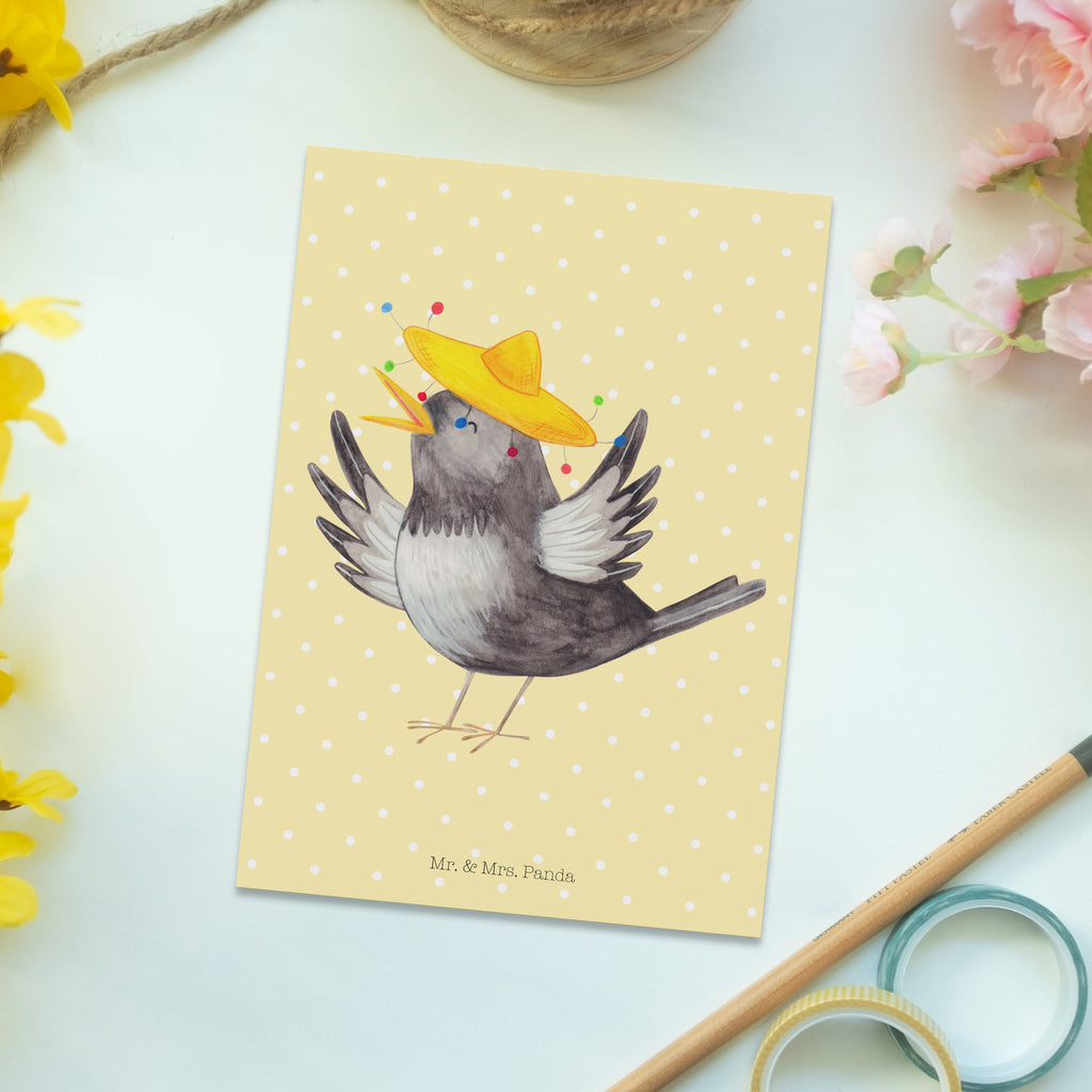 Postkarte Rabe mit Sombrero Geschenkkarte, Grußkarte, Karte, Einladung, Ansichtskarte, Geburtstagskarte, Einladungskarte, Dankeskarte, Tiermotive, Gute Laune, lustige Sprüche, Tiere, Rabe, Vogel, Vögel, Spruch positiv, fröhlich sein, glücklich sein, Glück Spruch, froh, Elster, Motivation