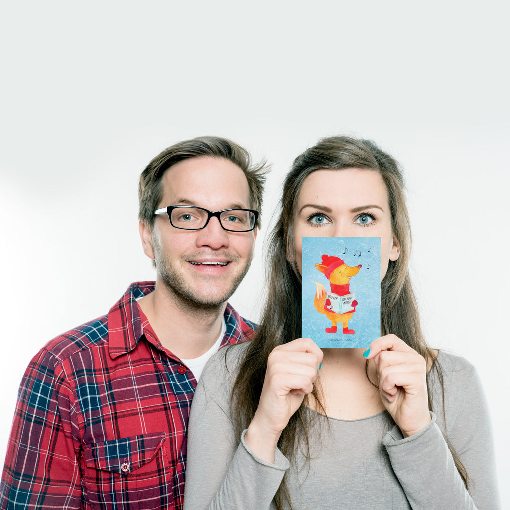 Postkarte Fuchs Sänger Geschenkkarte, Grußkarte, Karte, Einladung, Ansichtskarte, Geburtstagskarte, Einladungskarte, Dankeskarte, Winter, Weihnachten, Weihnachtsdeko, Nikolaus, Advent, Heiligabend, Wintermotiv, Fuchs, Füchse, Sänger, Geschenk Sänger, Singen, Weihnachtslieder
