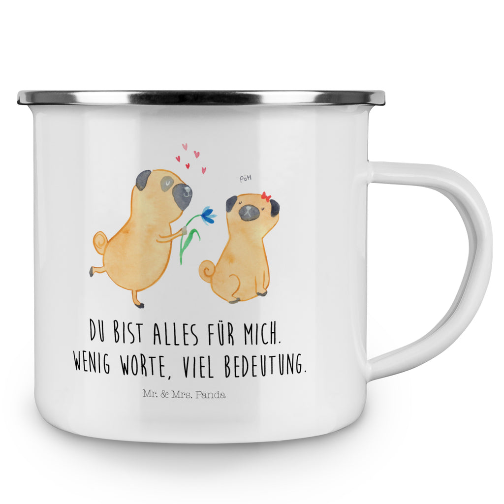 Camping Emaille Tasse Mops verliebt  	Mops, Möpse, Hund, Hundeliebe, verliebt, Liebe, Liebesspruch. Verlobt, Geschenk Freund, Partner Campingtasse, Trinkbecher, Metalltasse, Outdoor Tasse, Emaille Trinkbecher, Blechtasse Outdoor, Emaille Campingbecher, Edelstahl Trinkbecher, Metalltasse für Camping, Kaffee Blechtasse, Camping Tasse Metall  Hund, Hundemotiv, Haustier, Hunderasse, Tierliebhaber, Hundebesitzer, Sprüche
