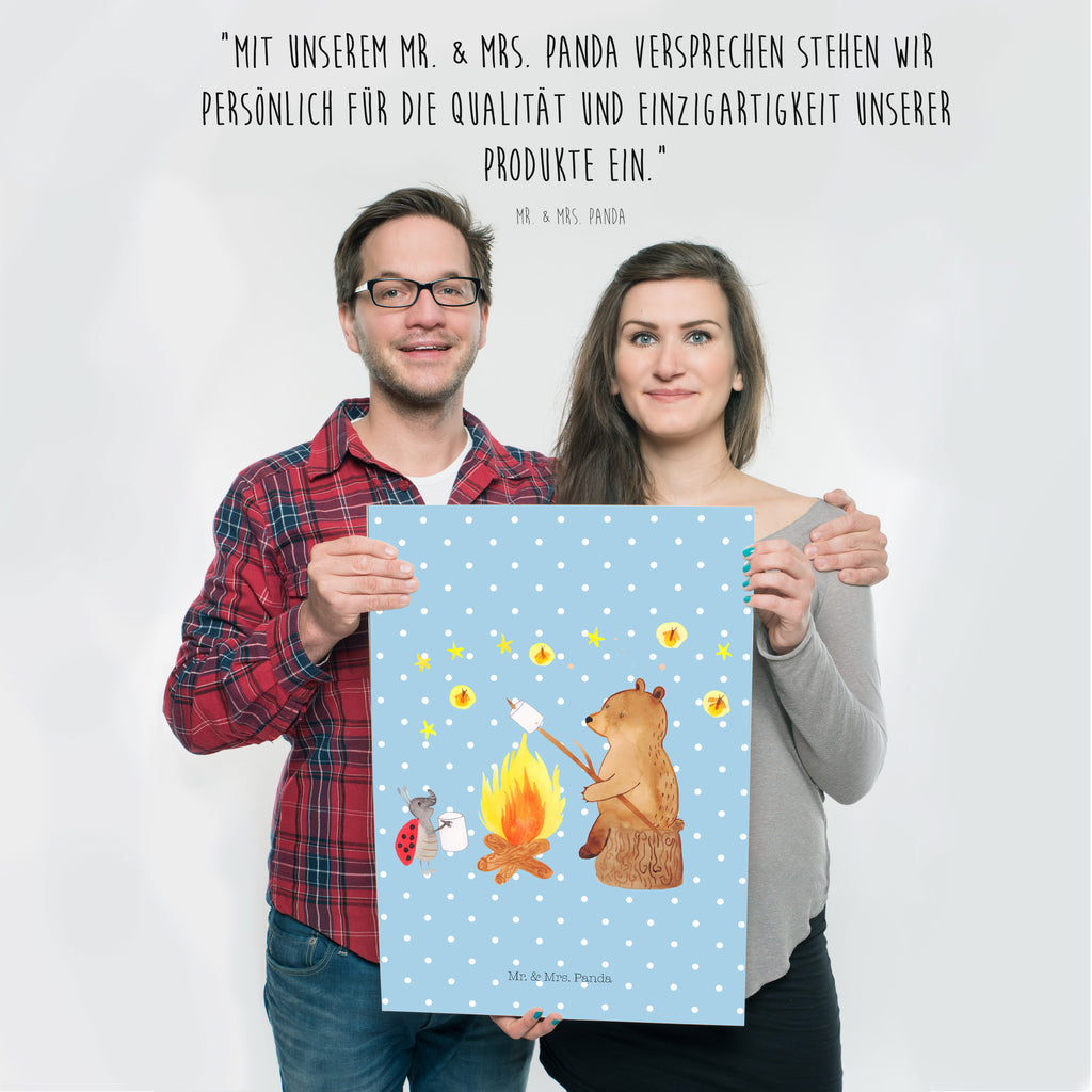 Poster Bär & Marienkäfer Lagerfeuer Lagerfeuer, Bär,  Poster, Wandposter, Bild, Wanddeko, Küchenposter, Kinderposter, Wanddeko Bild, Raumdekoration, Wanddekoration, Handgemaltes Poster, Mr. & Mrs. Panda Poster, Designposter, Kunstdruck, Posterdruck  Bär, Teddy, Teddybär