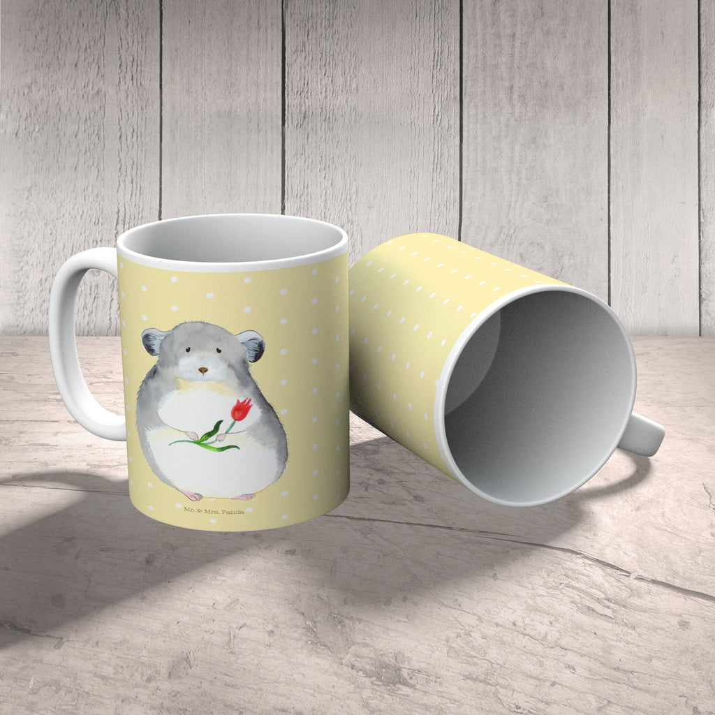 Tasse Chinchilla mit Blume Chinchilla, Chinchillas, Liebeskummer, Kummer, Depressionen, traurig sein, Chaos, Glücklichsein, Büro, Büroalltag Becher, Kaffeetasse, Kaffeebecher, Tee, Frühstück, Büro  süße Tiermotive, gute Laune, lustige Sprüche, Tiere