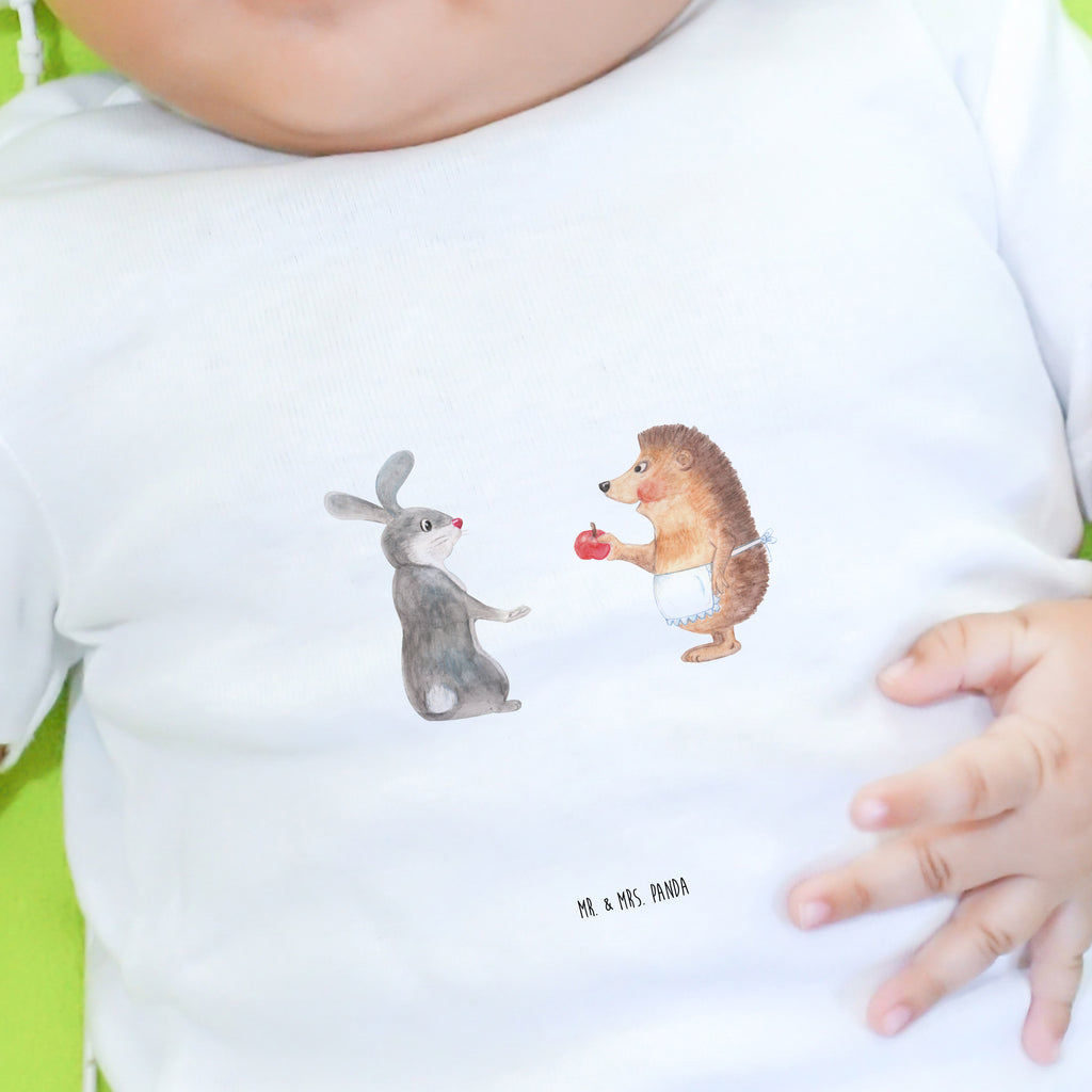Baby T-Shirt Liebe ist nie ohne Schmerz Igel und Hase, Igel, Hase, Liebe Spruch, Liebeskummer Geschenk, Herzschmerz, Trösten, Trennungsschmerz, Spruch romantisch Mädchen,Jungen,Unisex,Motiv,Baby T-Shirt,Kurzarm  süße Tiermotive, gute Laune, lustige Sprüche, Tiere