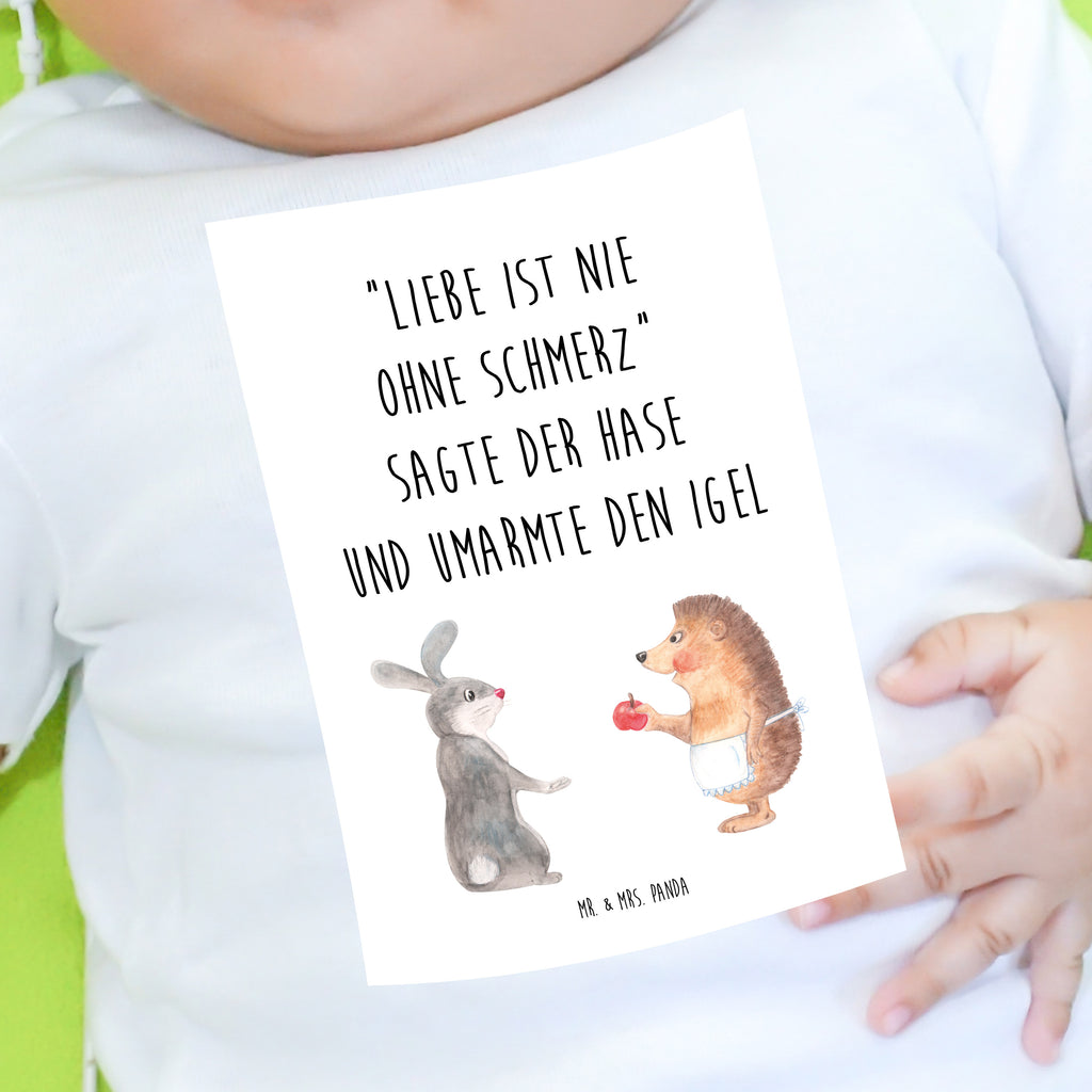 Baby T-Shirt Liebe ist nie ohne Schmerz Igel und Hase, Igel, Hase, Liebe Spruch, Liebeskummer Geschenk, Herzschmerz, Trösten, Trennungsschmerz, Spruch romantisch Mädchen,Jungen,Unisex,Motiv,Baby T-Shirt,Kurzarm  süße Tiermotive, gute Laune, lustige Sprüche, Tiere