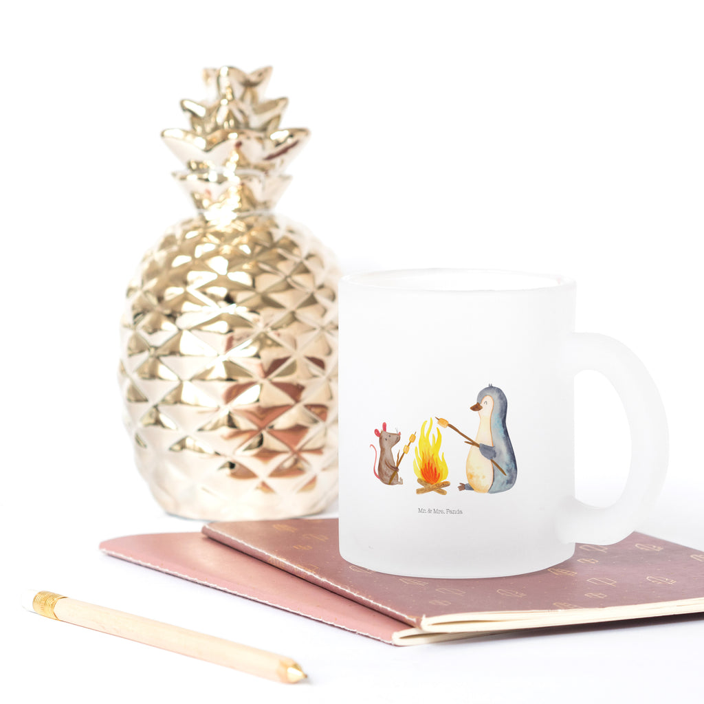 Teetasse Pinguin Lagerfeuer Pinguin, Maus, Pinguine, Lagerfeuer, Leben, Arbeit, Job, Motivation, Büro, Büroalltag, Lebensspruch, Lebensmotivation, Neustart, Liebe, grillen, Feuer, Marshmallows Teetasse, Teeglas, Teebecher, Tasse mit Henkel, Tasse  Pinguin