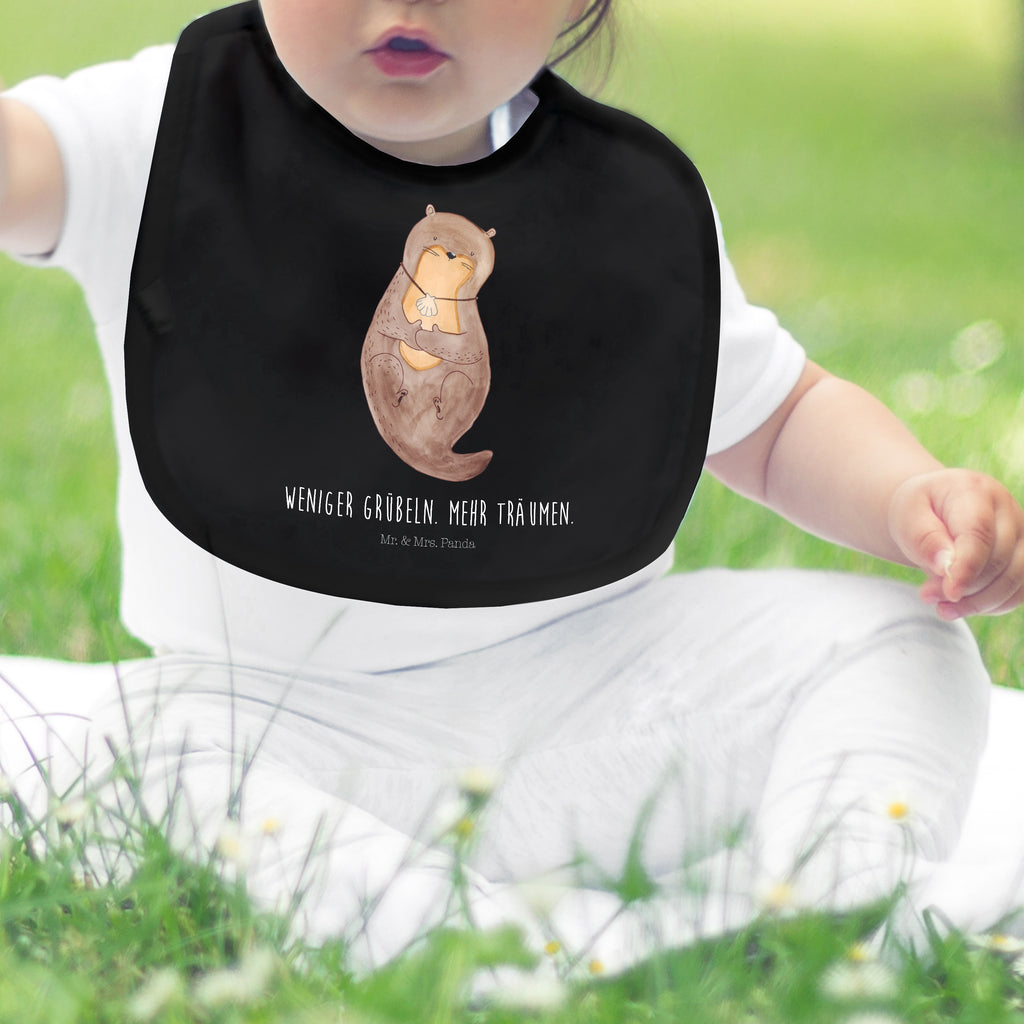 Organic Babylätzchen Otter mit Muschelmedaillon Otter, Otterliebe, Seeotter, grübeln, träumen, Motivation, Tagträumen, Büro	 Baby, Lätzchen, Spucktuch, Sabberlätzchen, Klettlätzchen, Babygeschenk, Baby Lätzchen, Geschenk für Geburt, Geschenk zur Geburt, Baby Spucktuch, Babyausstattung, Geschenkidee für Babyparty  Otter,  Fischotter,  Seeotter