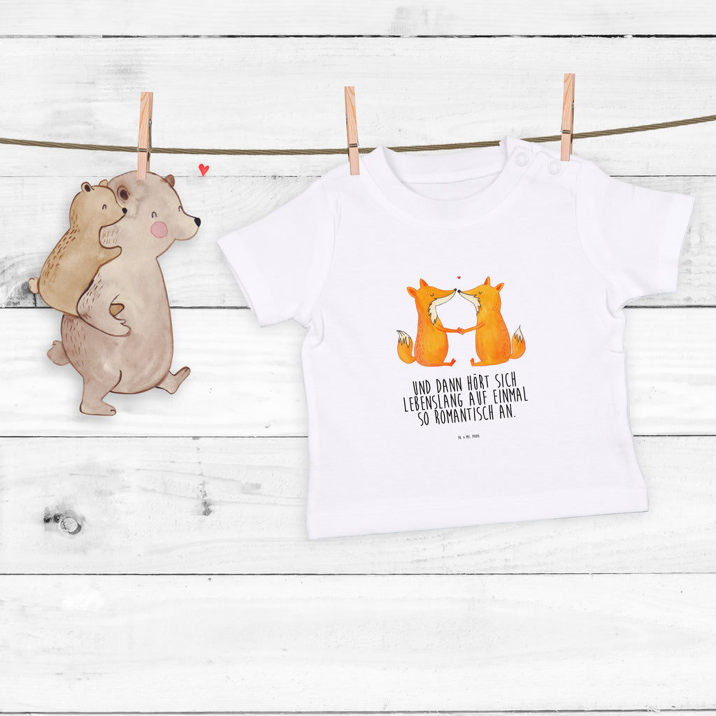 Baby T-Shirt Füchse Liebe Fuchs, Füchse, Fox, Liebe, Liebespaar, Paar, Partner, Freundin, Freund, Ehe, Verlobte, Ehemann, Ehefrau, Liebesbeweis Mädchen, Jungen, Unisex, Motiv ,Baby T-Shirt, Kurzarm, Shirt, Baby  Fuchs