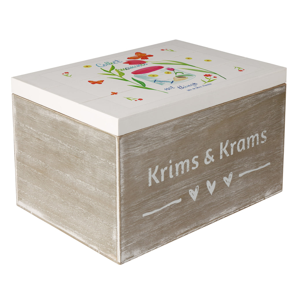 Holzkiste Collect Moments, not things Momente, Spruch Erinnerungen, Zitat Leben, Zitat Englisch, Spruch Leben, Lebensweisheit, Deko Bild, Blumen Motiv, Lebensmotto Holzkiste, Kiste, Schatzkiste, Truhe, Schatulle, XXL,  Erinnerungsbox, Erinnerungskiste, Dekokiste, Aufbewahrungsbox  Blumen Deko, Frühlings Deko, Sommer Deko, Dekoration, positive Botschaft, Naturliebhaber, Outdoor, Natur, Abenteuer