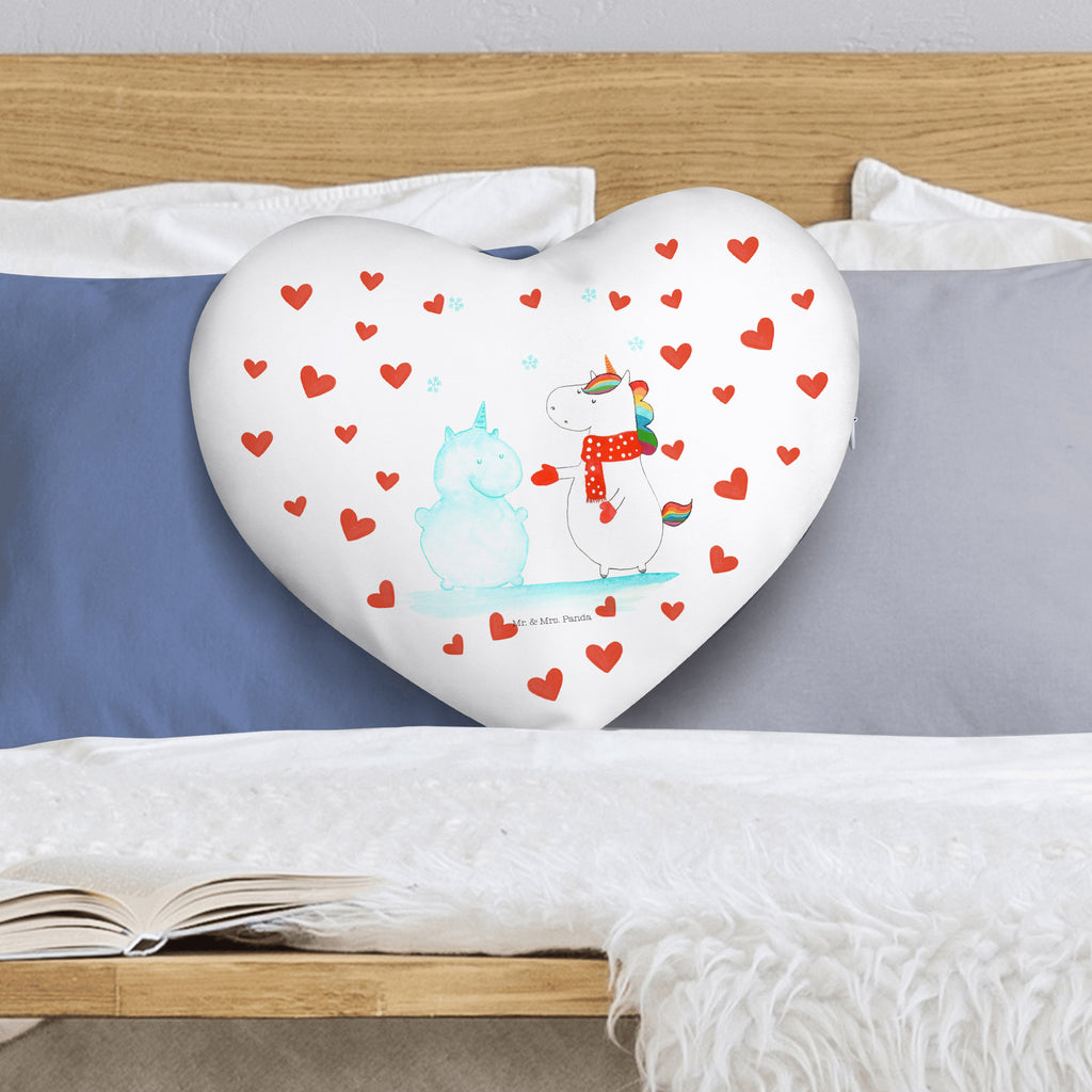 Herzkissen Einhorn Schneemann Kissen, Herzkissen, Herzform, Herz, Dekokissen, Einhorn, Einhörner, Einhorn Deko, Pegasus, Unicorn, Schneemann, Winter, Schnee, Kuchen, Weihnachten, kalt, Mütze, Handschuhe, X-Mas