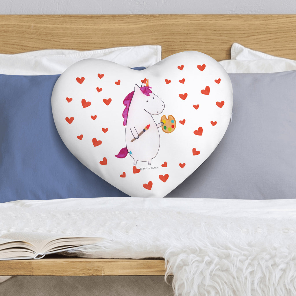 Herzkissen Einhorn Künstler Kissen, Herzkissen, Herzform, Herz, Dekokissen, Einhorn, Einhörner, Einhorn Deko, Pegasus, Unicorn, Englisch, Künstler, Artist, Malen, Zeichnen, Welt, Farbe, Stift, Pinsel, Geschenk, Maler