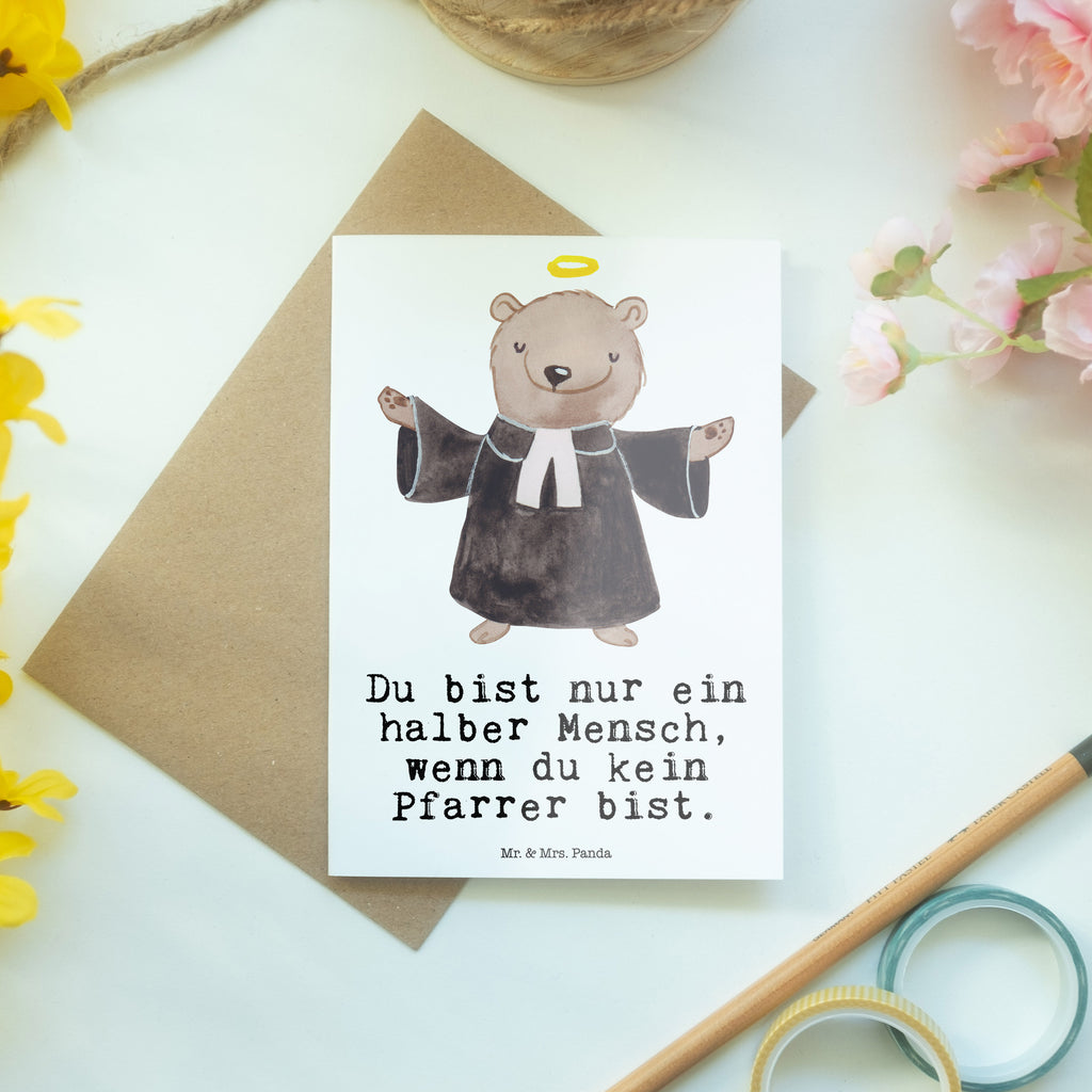 Grußkarte Pfarrer mit Herz Klappkarte, Einladungskarte, Glückwunschkarte, Hochzeitskarte, Geburtstagskarte, Karte, Beruf, Ausbildung, Jubiläum, Abschied, Rente, Kollege, Kollegin, Geschenk, Schenken, Arbeitskollege, Mitarbeiter, Firma, Danke, Dankeschön, Pastor, Diener Gottes<br />Geistlicher, Pfarrer, Prediger<br />Priester, Theologe, Kirche