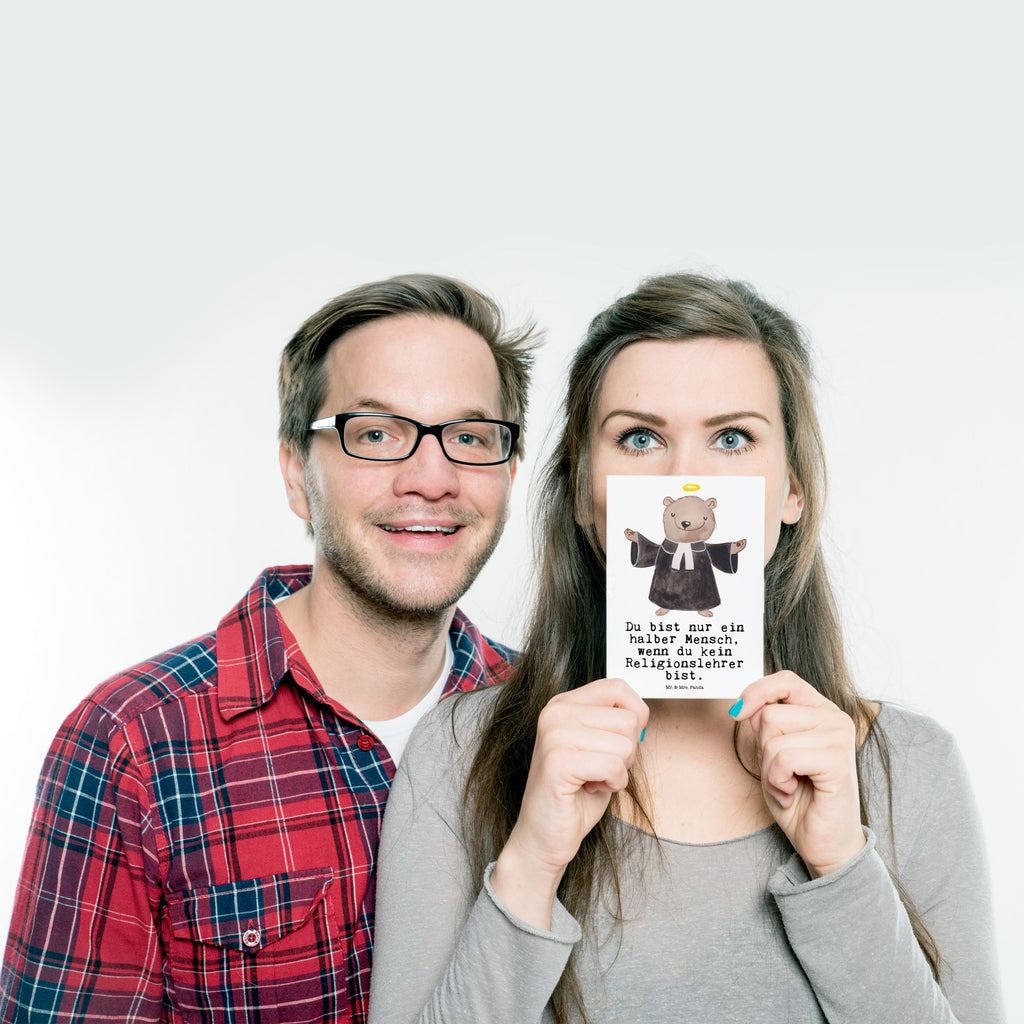 Postkarte Religionslehrer mit Herz Geschenkkarte, Grußkarte, Karte, Einladung, Ansichtskarte, Geburtstagskarte, Einladungskarte, Dankeskarte, Beruf, Ausbildung, Jubiläum, Abschied, Rente, Kollege, Kollegin, Geschenk, Schenken, Arbeitskollege, Mitarbeiter, Firma, Danke, Dankeschön, Religionslehrer, Reli Lehrer, Schule, Grundschule